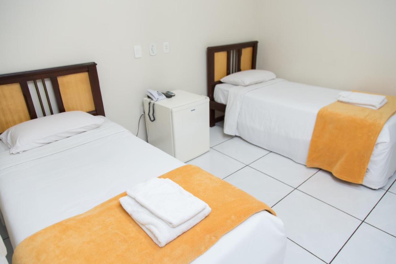 Happy Inn Hotel Жагуариуна Экстерьер фото